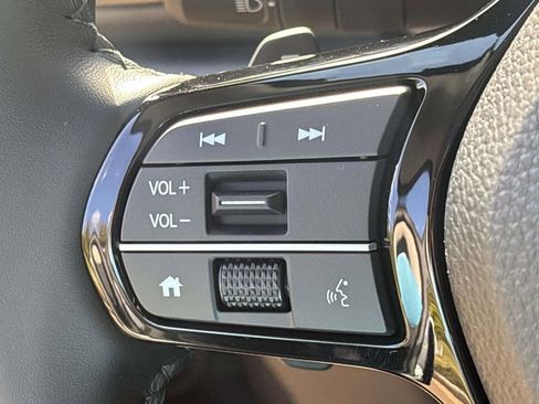 Used 2025 Honda Pilot Touring image 23