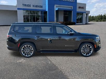 New 2025 Jeep Wagoneer Series II w/ Convenience Group I