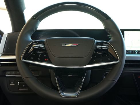 Used 2026 Cadillac Escalade V AWD/4WD image 12