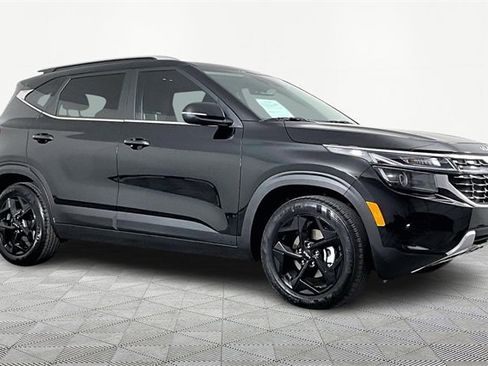 Certified 2026 Kia Seltos EX w/ EX Sunroof Package image 3