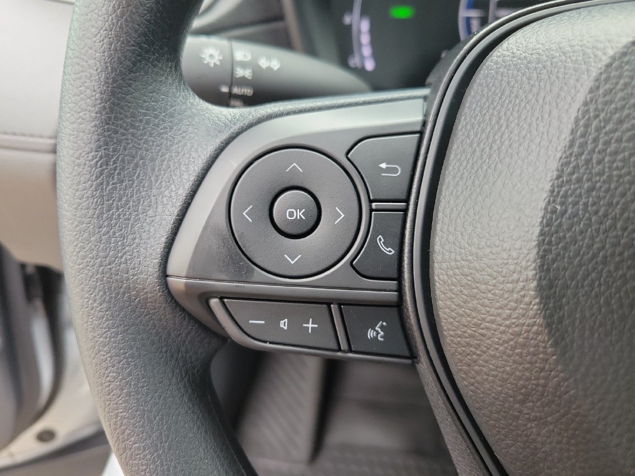 Used 2026 Toyota Corolla Cross AWD Hybrid image 19