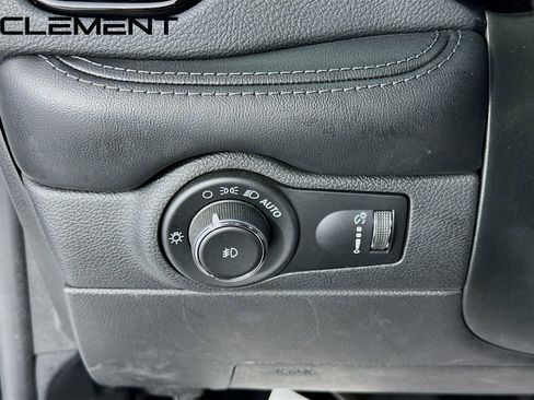 Used 2021 Dodge Durango GT RWD image 13