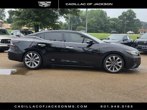 Used 2023 Nissan Maxima Platinum w/ Sport Mat Group FWD image 4
