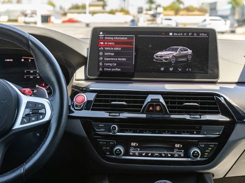 Used 2023 BMW M5 w/ Competition Package AWD/4WD image 31