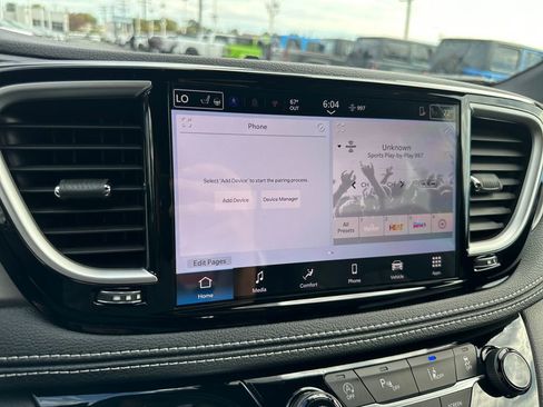 New 2026 Chrysler Pacifica Select image 19