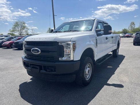 Used 2019 Ford F250 XL w/ Power Equipment Group AWD/4WD image 2