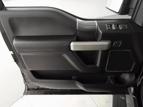 Used 2017 Ford F150 Lariat w/ Equipment Group 502A Luxury image 10