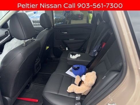 Certified 2024 Nissan Rogue SV w/ SV Premium Package FWD image 20