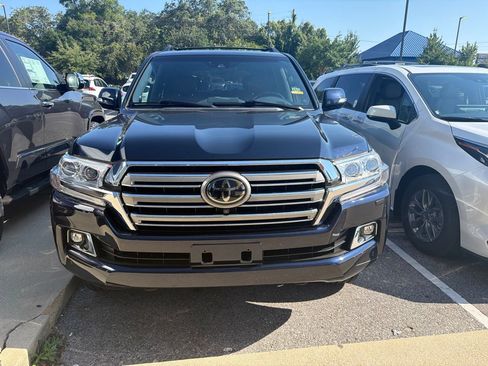 Used 2016 Toyota Land Cruiser AWD/4WD image 3