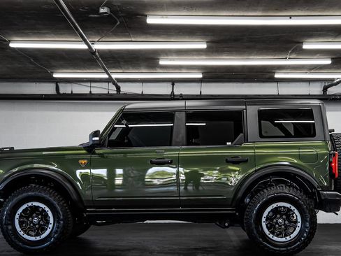 Used 2022 Ford Bronco Badlands AWD/4WD image 2