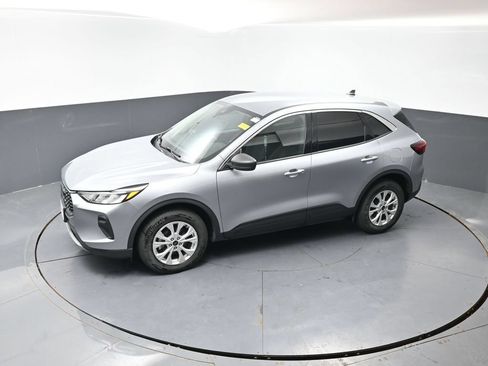 Used 2024 Ford Escape Active AWD/4WD image 46