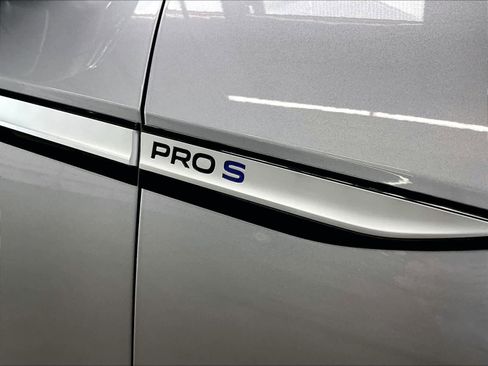 Used 2023 Volkswagen ID.4 Pro S image 35