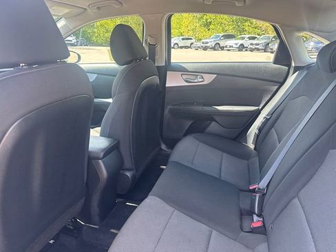 Used 2023 Kia Forte LXS w/ LXS Technology Package image 18