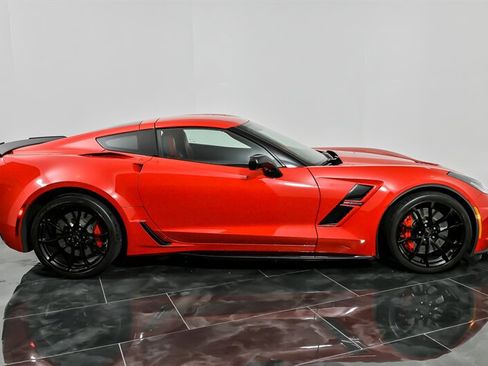 Used 2019 Chevrolet Corvette Grand Sport image 13