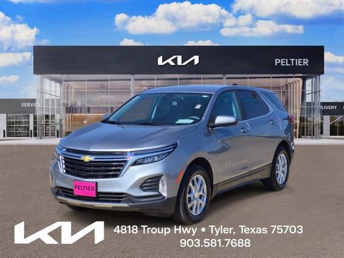 Used 2024 Chevrolet Equinox LT FWD image 3