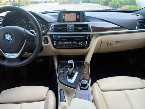 Used 2017 BMW 330i Sedan RWD image 13