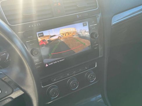 Used 2019 Volkswagen Golf Alltrack SE image 24