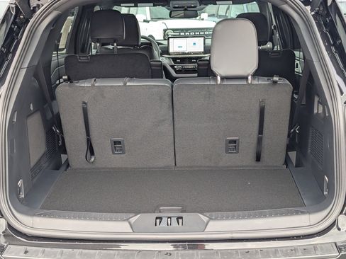 New 2026 Ford Explorer ST-Line w/ ST-Line Street Pack image 11