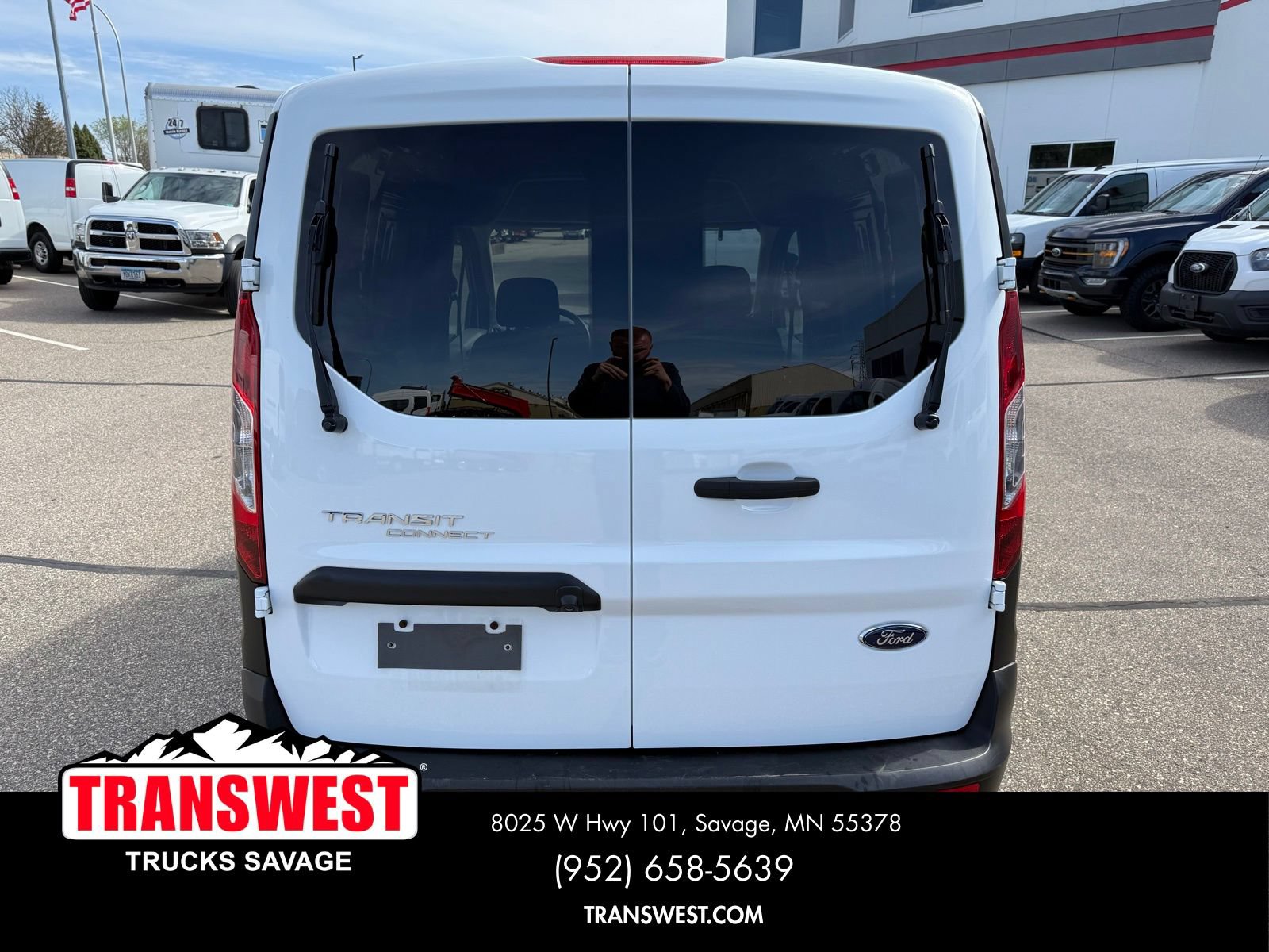Used 2023 Ford Transit Connect XL FWD image 13