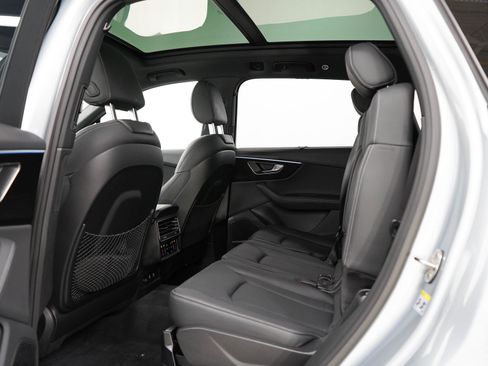 Used 2025 Audi Q7 3.0T Prestige AWD/4WD image 18