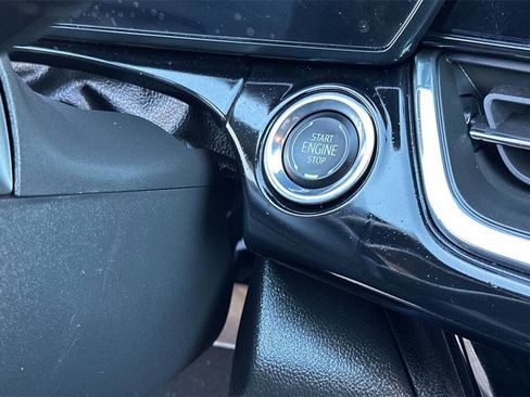 Used 2025 Chevrolet Trax RS w/ Driver Confidence Package image 18