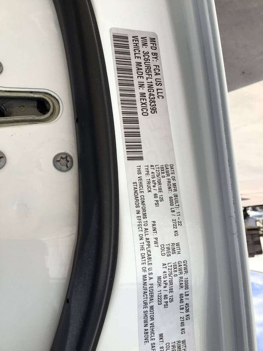 Used 2022 RAM 2500 Laramie AWD/4WD image 37