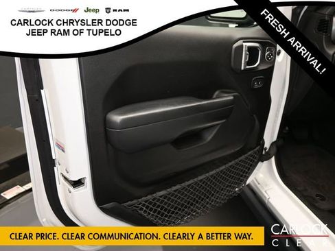 Used 2022 Jeep Gladiator Sport image 13