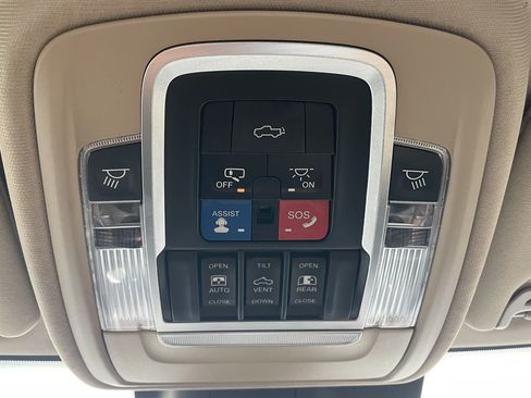 Used 2019 RAM 2500 Limited AWD/4WD image 34