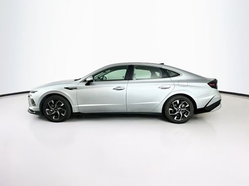 Used 2025 Hyundai Sonata SEL FWD image 4