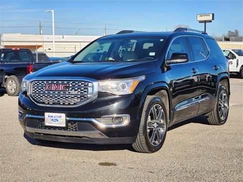 Used 2019 GMC Acadia Denali w/ Technology Package image 3