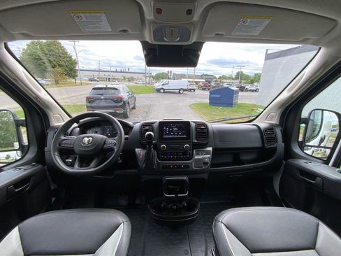 Used 2025 RAM ProMaster 3500 w/ Convenience Group FWD image 29