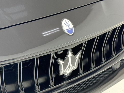 Used 2022 Maserati Ghibli Trofeo image 38