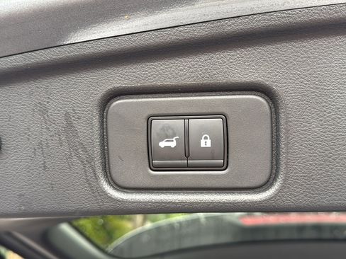 Certified 2024 Nissan Pathfinder SL image 26