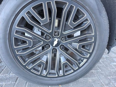 Used 2022 Chevrolet Silverado 1500 RST w/ LPO, Dark Essentials Package image 8