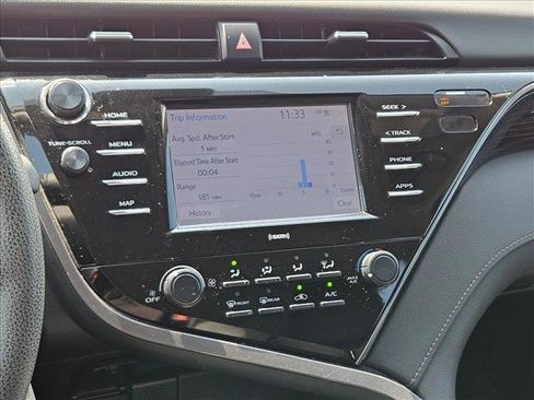 Used 2020 Toyota Camry LE FWD image 13