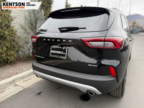 Used 2025 Ford Escape Platinum image 40