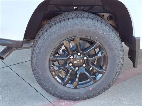 New 2025 Chevrolet Colorado Z71 w/ Midnight Edition image 23