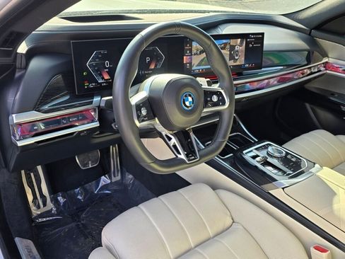 Used 2024 BMW 750e xDrive w/ Executive Package image 22