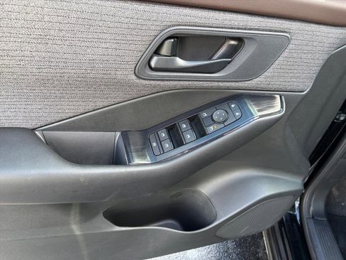 Certified 2023 Nissan Rogue S image 24