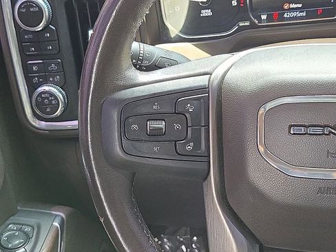 Used 2022 GMC Sierra 3500 Denali AWD/4WD image 19