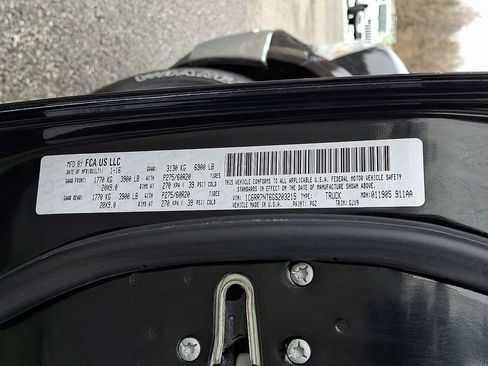 Used 2016 RAM 1500 Laramie w/ Convenience Group image 28