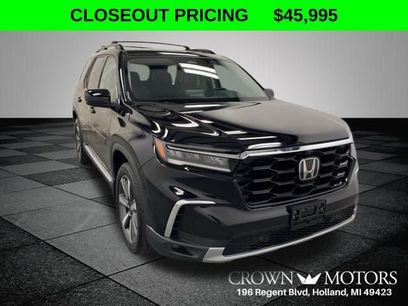 Used 2025 Honda Pilot Elite