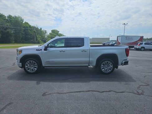 Certified 2022 GMC Sierra 1500 Denali w/ Denali Reserve Package AWD/4WD image 4