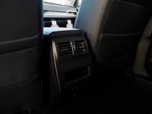New 2026 Mitsubishi Outlander SE FWD image 34