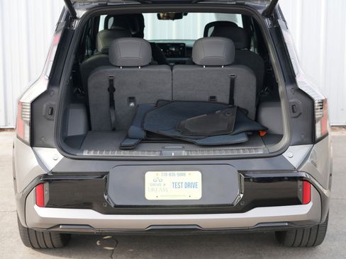 Used 2024 Kia EV9 GT-Line image 10