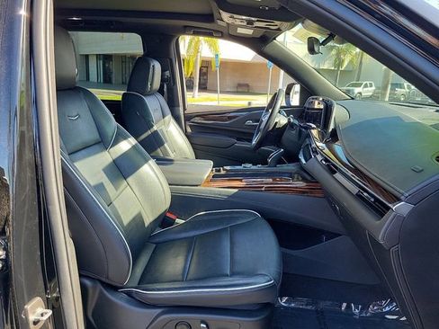 Certified 2022 Cadillac Escalade Premium Luxury w/ Performance Package image 24