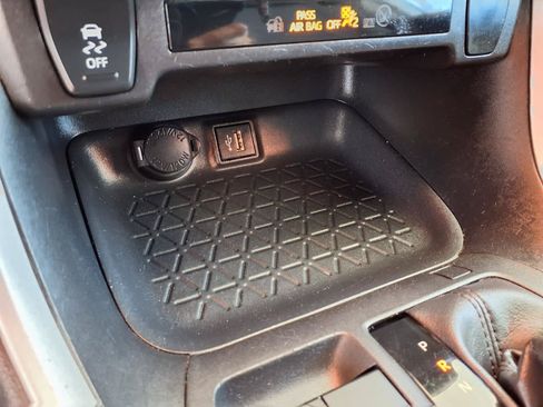 Certified 2025 Toyota RAV4 XLE AWD/4WD image 24