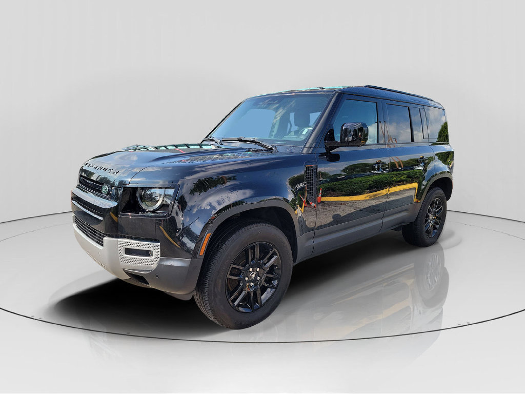 Used 2025 Land Rover Defender 110 S AWD/4WD image 3