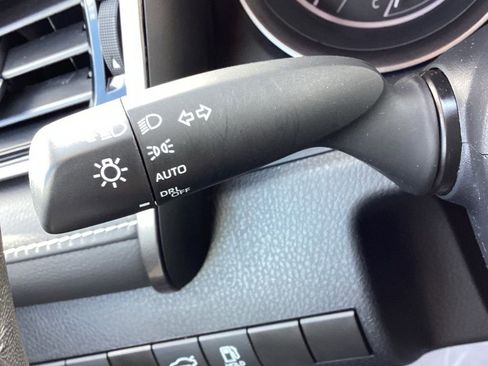 Used 2024 Toyota Camry SE FWD image 23