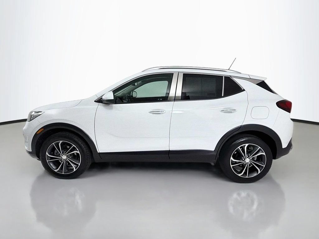 Used 2022 Buick Encore GX Essence AWD/4WD image 4